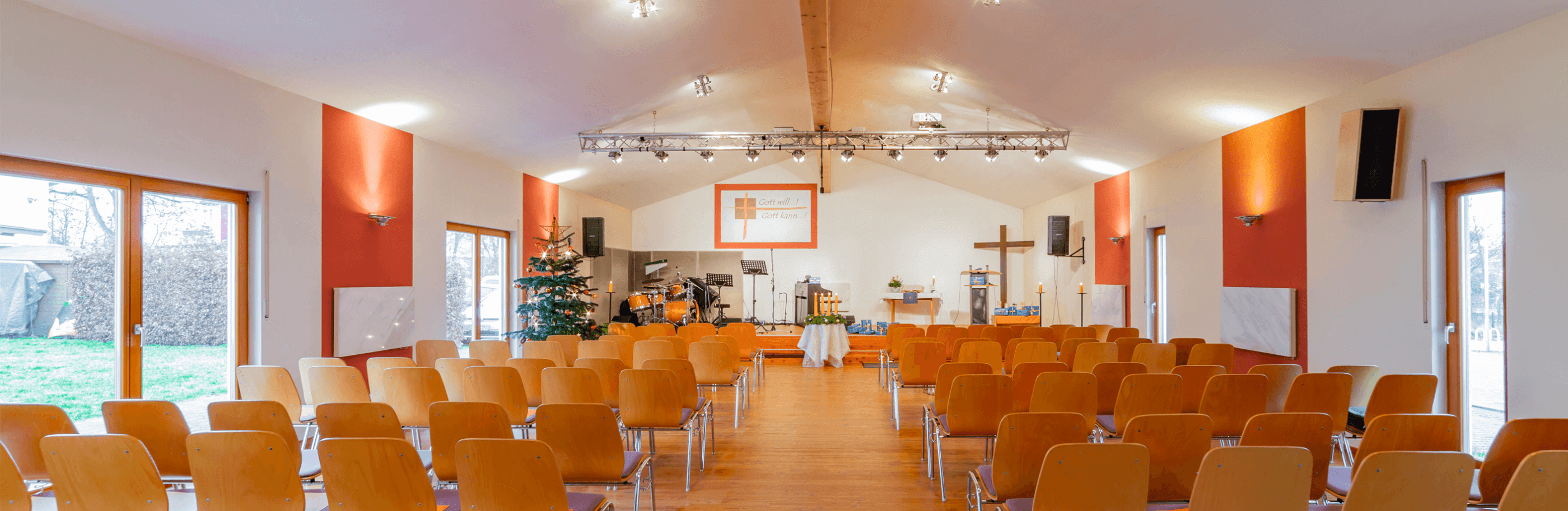 Kirche des Nazareners Seligenstadt von innen
